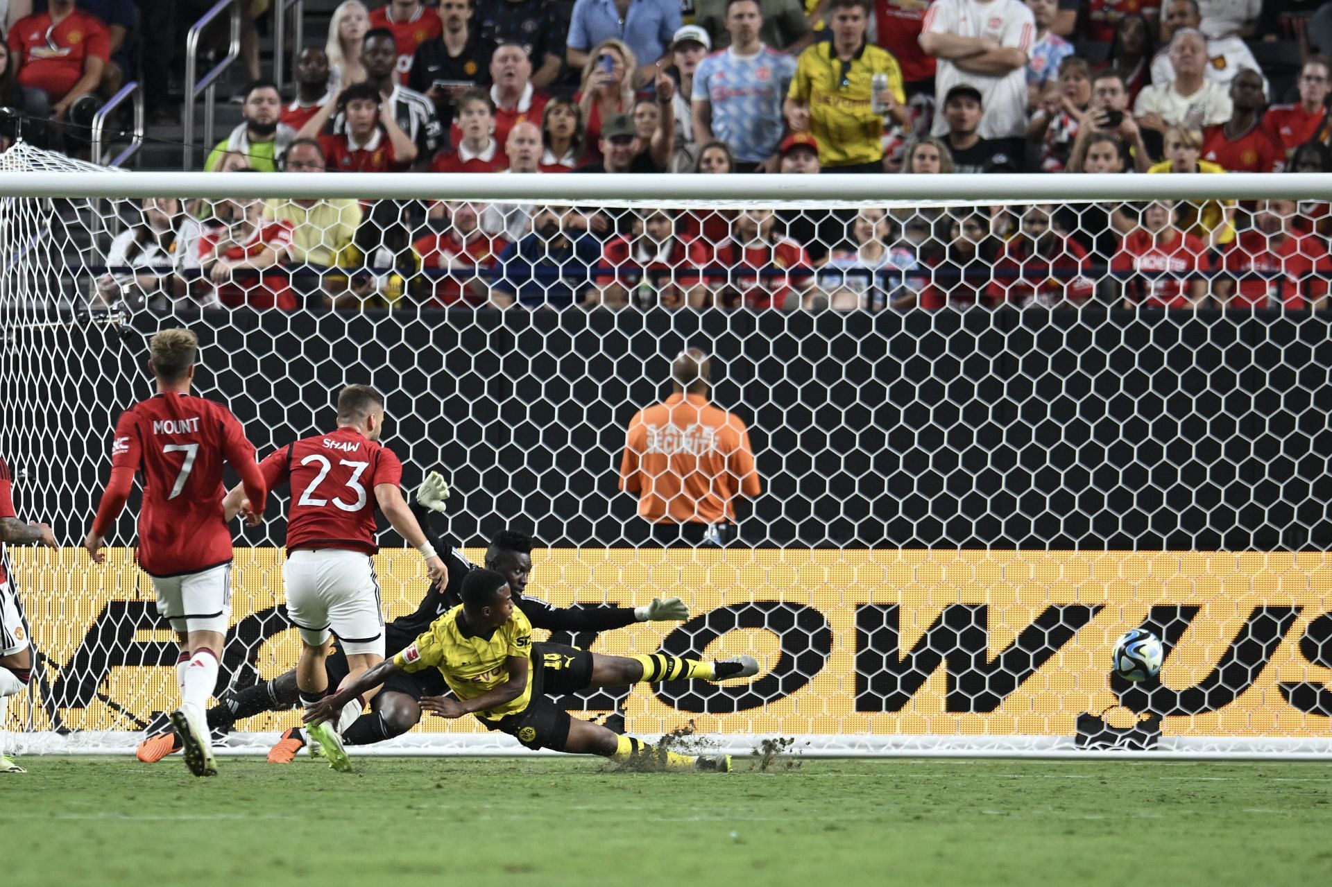 Manchester United v Borussia Dortmund - Preseason Friendly